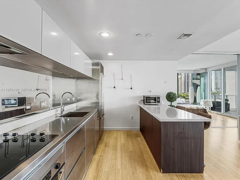1040 Biscayne Blvd #1107 — Photo 15