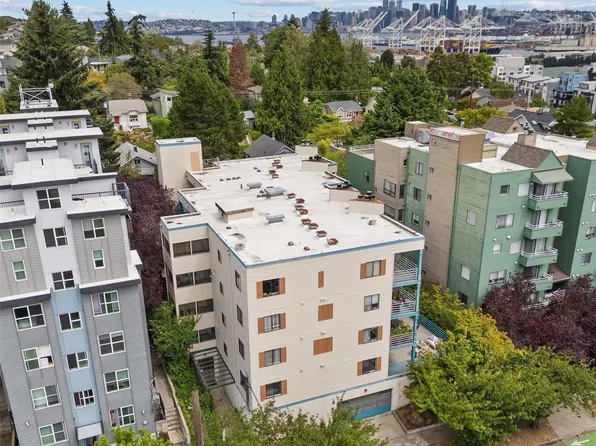 3256 SW Avalon Way #101, Seattle, WA 98126