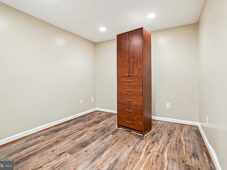 13711 Dunbar Ter — Photo 25