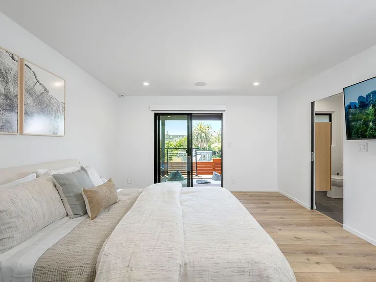 34031 Mazo Dr — Photo 37