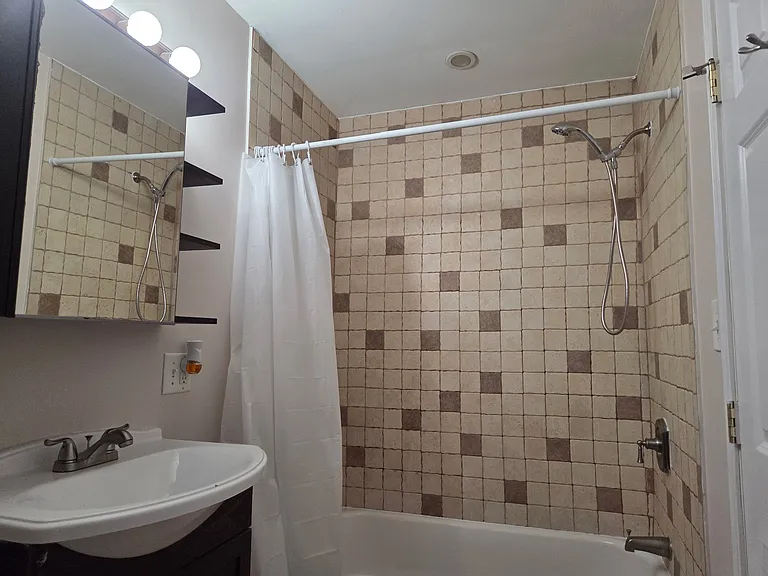 152 Washington St #3 — Photo 7