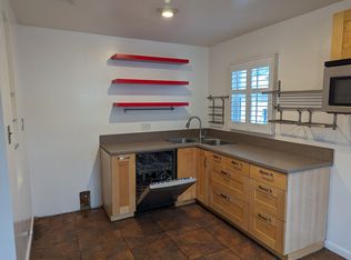 16043 Leadwell St, Van Nuys, CA 91406