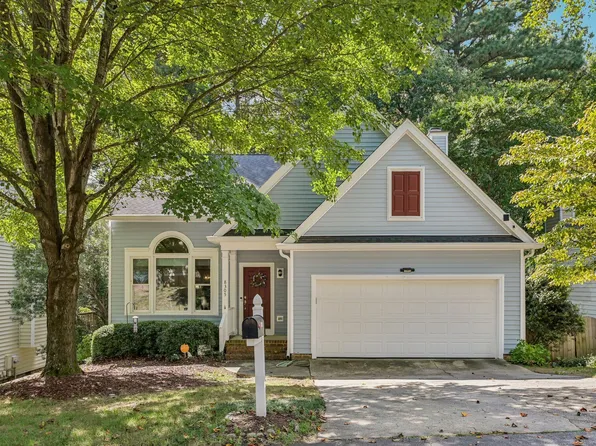8305 Greywinds Dr, Raleigh, NC 27615