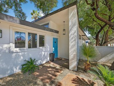 2400 Laurie Dr, Las Vegas, NV, 89102