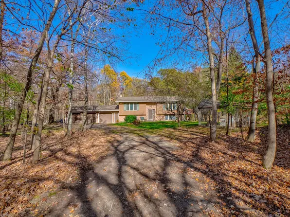 26731 Oakman Ave, Lindstrom, MN 55045