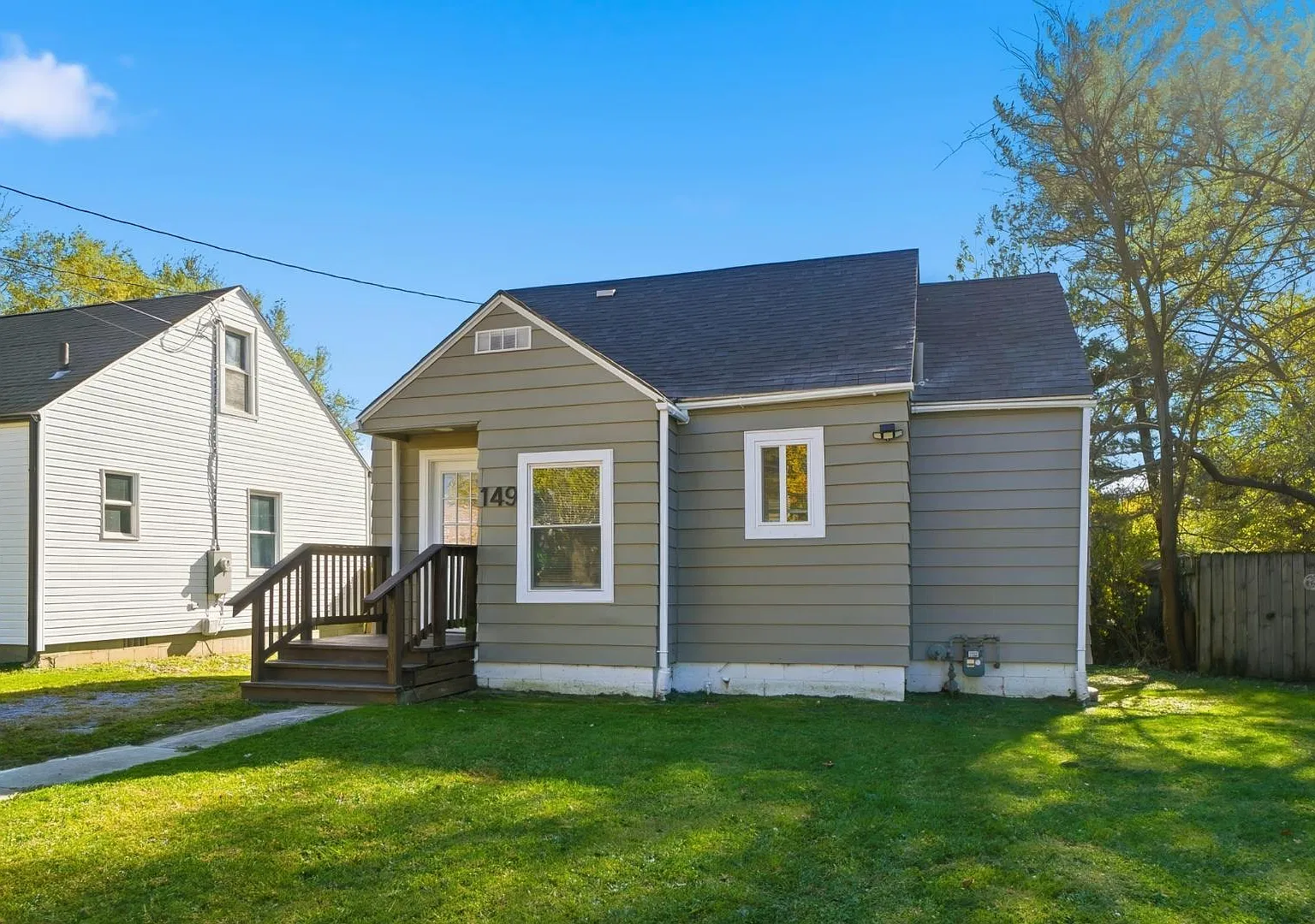 149 W Lane Avenue — Photo 2