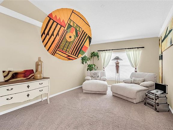 4th image of 2105 Eagleview Ct
