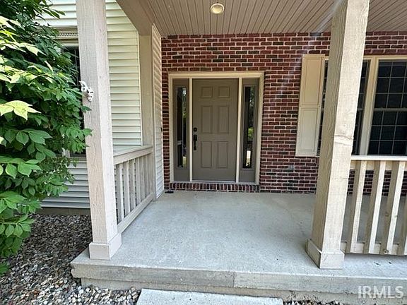 5th image of 597 N Admirals Pointe Dr