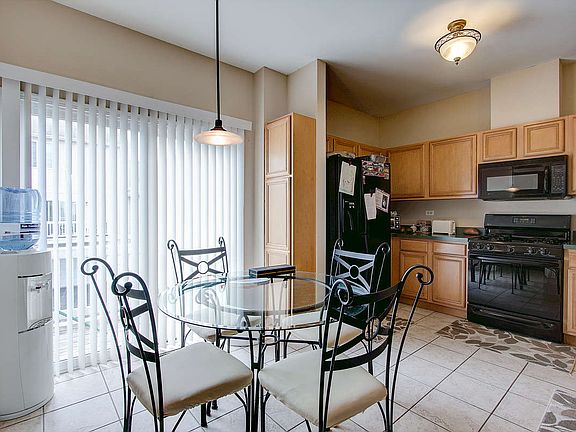 Dinette, Kitchen, Deck