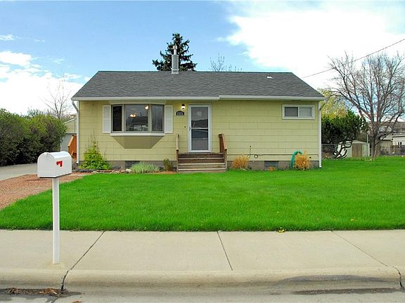 3rd image of 2321 Canyon Dr
