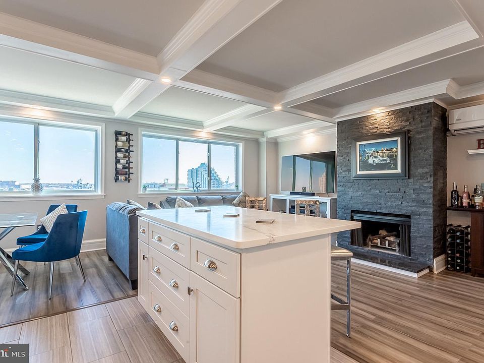 1st image of 200 Lombard St #709