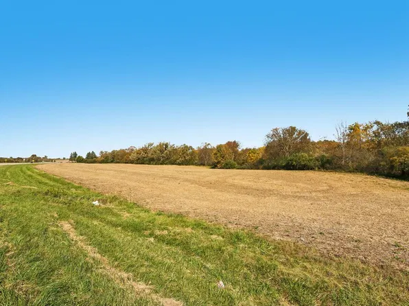 W384N8650 HIGHWAY 67, Oconomowoc, WI 53066