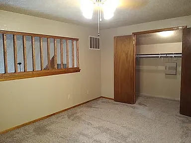 2 bed, 1221 sqft, $1,350 — Photo 3