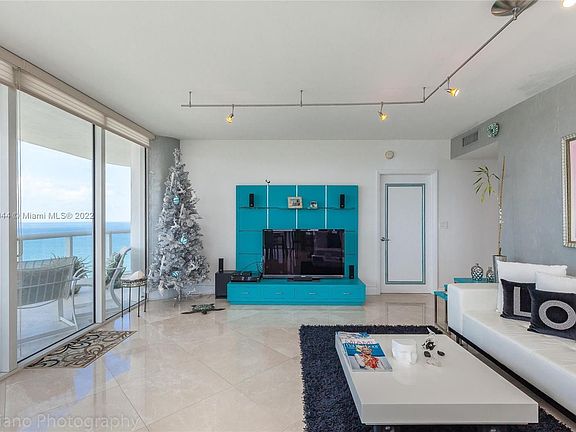 3rd image of 6365 Collins Ave APT 2708