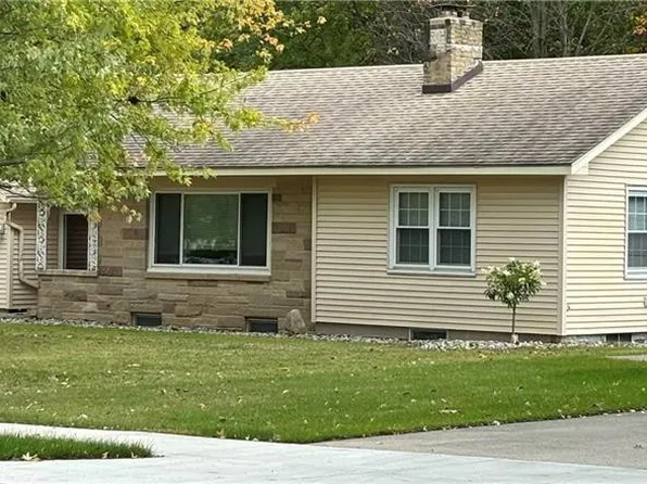 1589 S Clinton St, Defiance, OH 43512