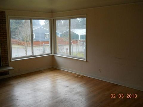 3rd image of 1805 Pioneer Way