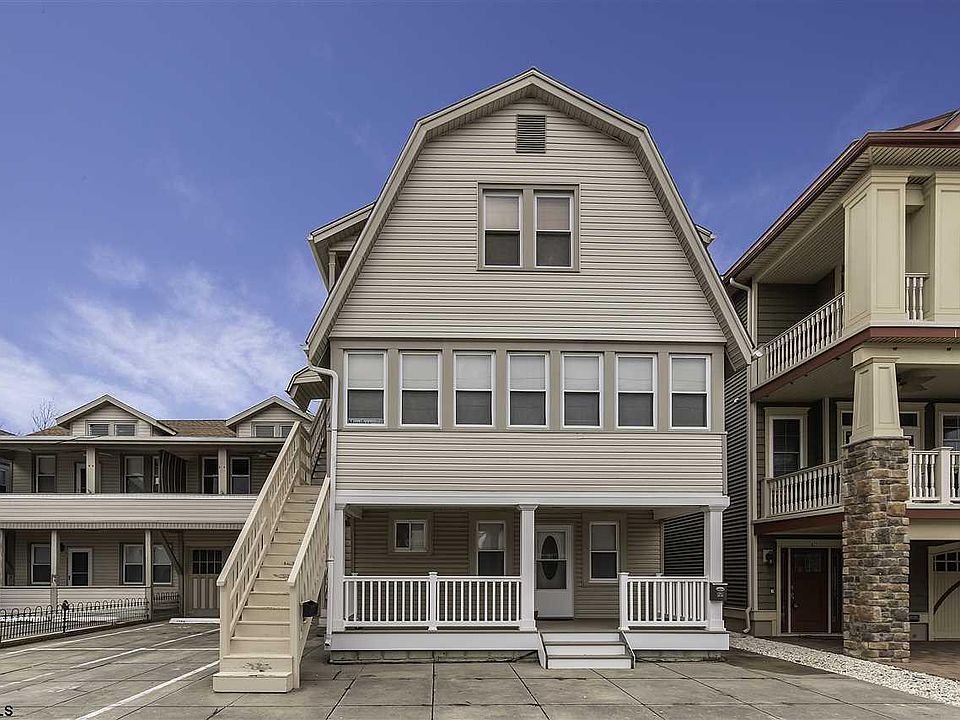 1st image of 825 Saint James Pl #7