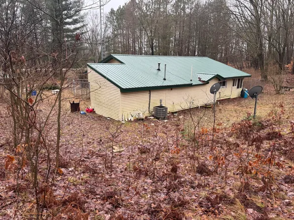 6969 W Six Mile Rd, Hesperia, MI 49421