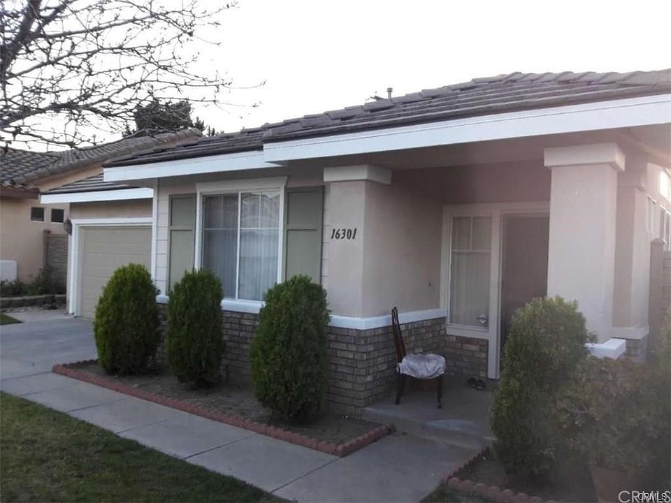 1st image of 16301 E Cherry Blossom Ln