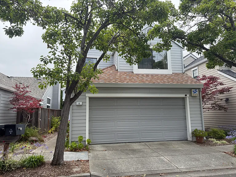 6 Millington Ct — Photo 1