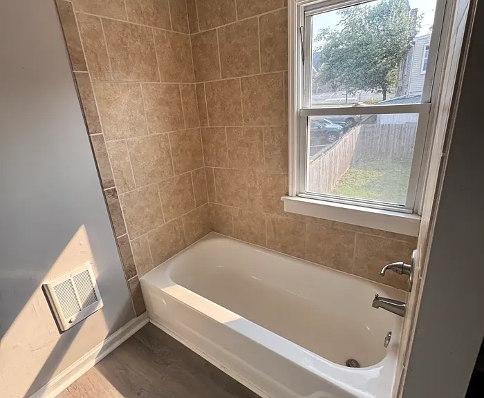 82 W Main St #B — Photo 6