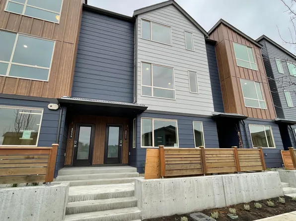 32771 Madrona Ave SE, Black Diamond, WA 98010