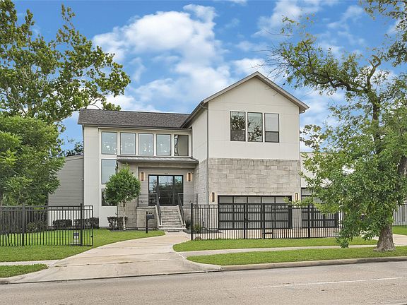 3rd image of 922 T C Jester Blvd