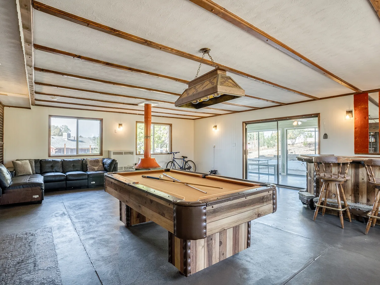 6 bed, $3,800 — Photo 2