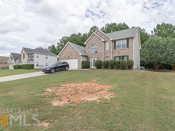 2nd image of 609 Sibley Cir