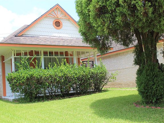 2nd image of 3018 Westwick Dr