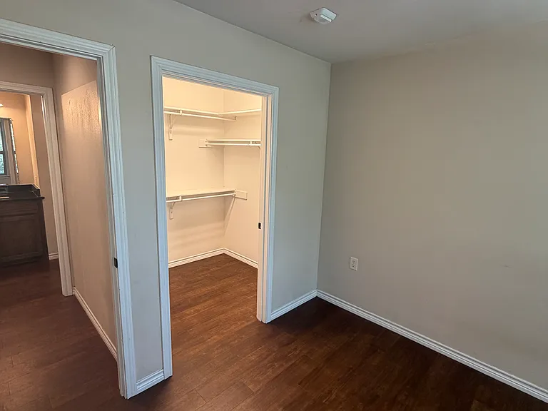 305 W Willis St #202 — Photo 21