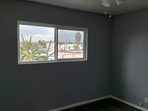 4th image of 1765 Cedar Ave APT 10