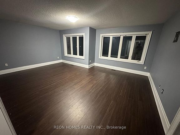 3rd image of 98 Decarolis Cres
