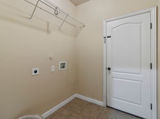 8204 Tierra Del Sol Rd, Arlington, TX 76002