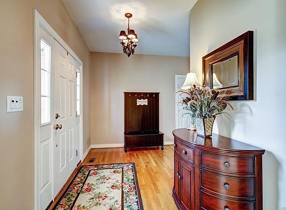 5th image of 12320 Stanwood Ct