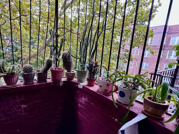 1620 Avenue I image 11 of 13