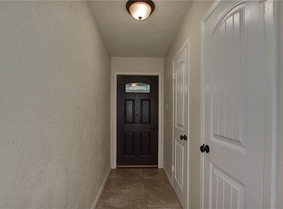 5th image of 7116 Edinburg Dr