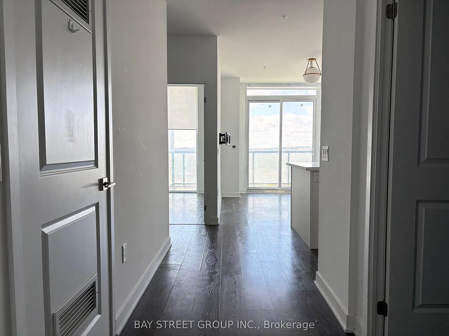 2 bed, $2,450 — Photo 2