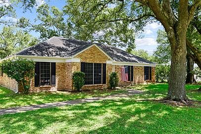 3rd image of 4811 Sale Ln