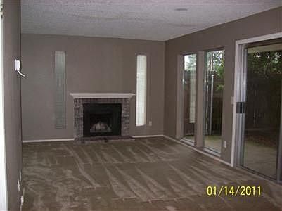 2nd image of 1675 Vernon St Unit 5