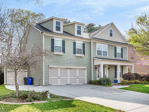 2nd image of 824 Richmond Cir