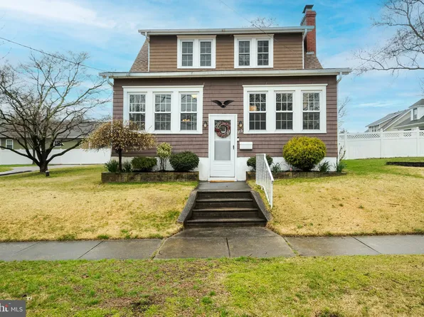 212 S Walnut Ave, Magnolia, NJ 08049