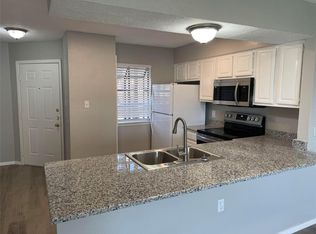 116 Henry M Chandler Dr UNIT 116, Rockwall, TX 75032