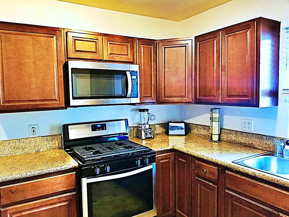 2nd image of 16593 Miller Ave