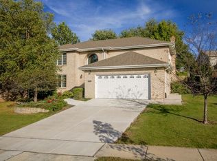 351 Wexford Dr, Lemont, IL