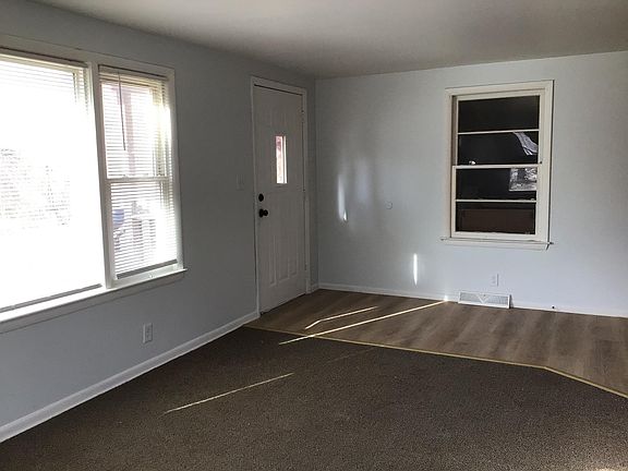 3rd image of 3115 S Sterling Ave