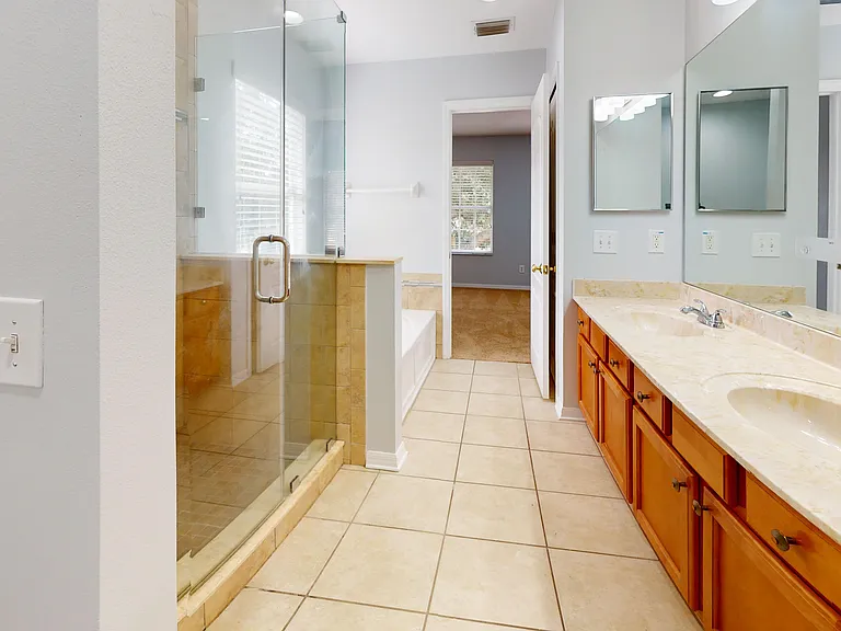 17531 Hugh Ln — Photo 20