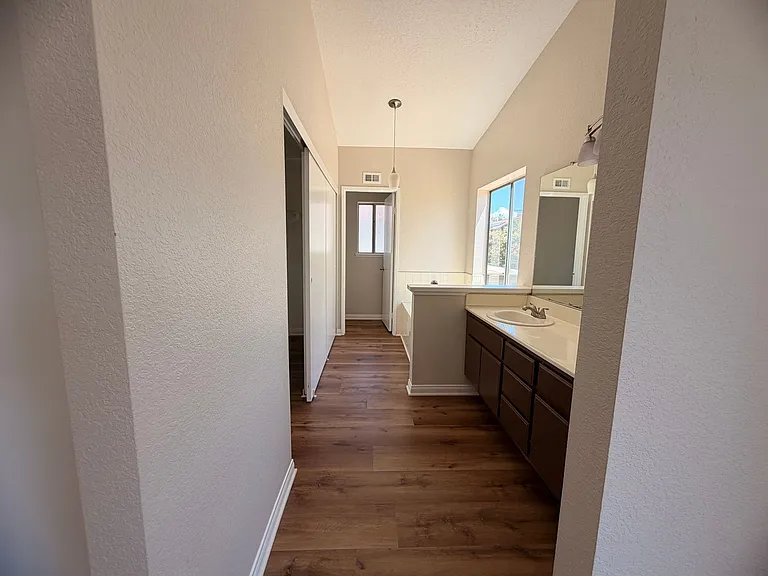 12658 Heartleaf St — Photo 23