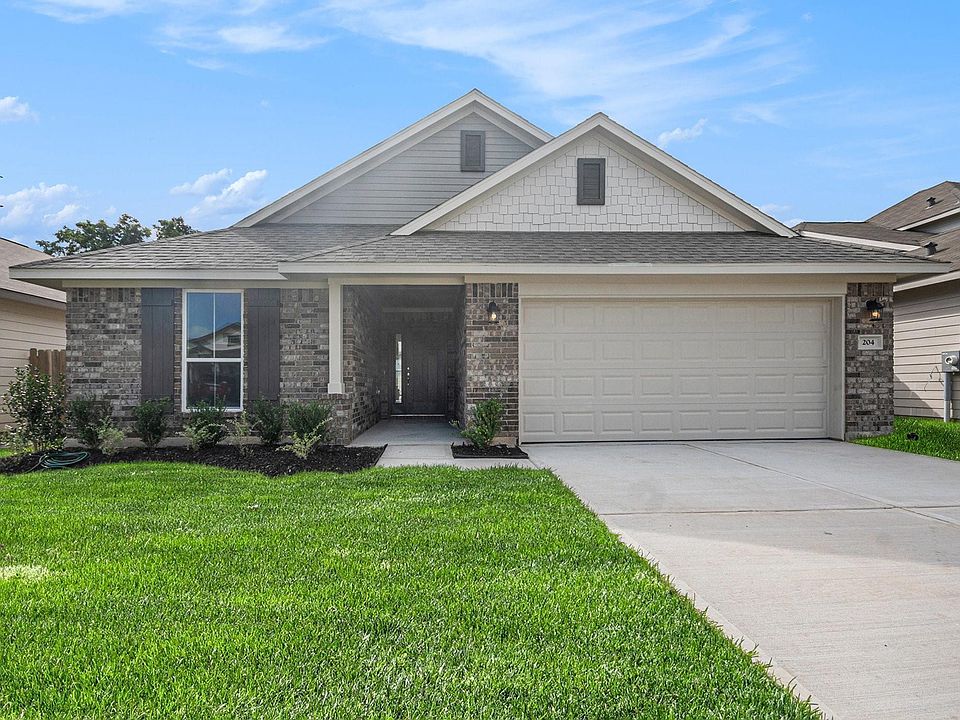 1st image of 204 Bryan Way