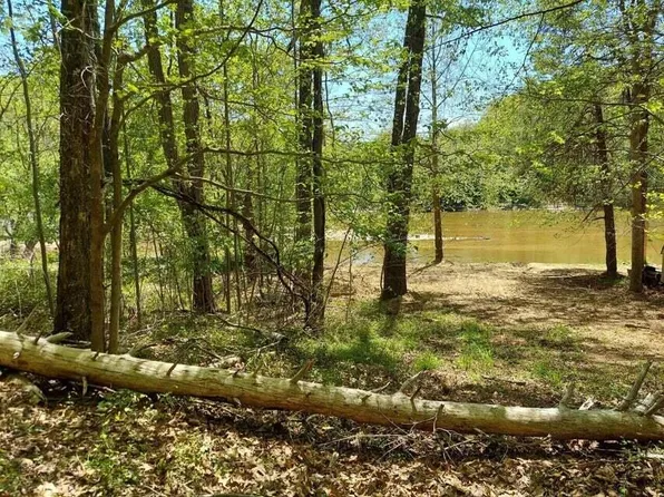 6 Windsor Point Loop, Wirtz, VA 24184